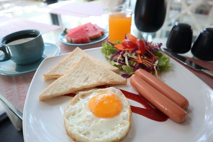Breakfast/Coffee Service 41 of 62