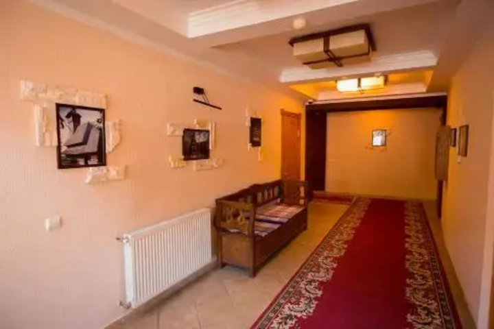 Room 14 of 20