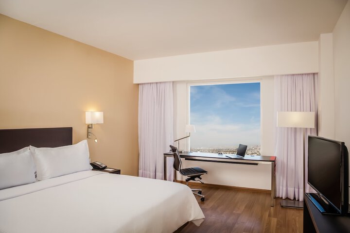 Room 17 of 43