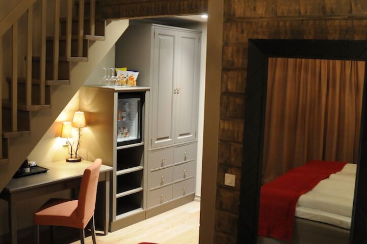 Room 20 of 105