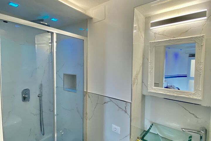Room 158 of 190