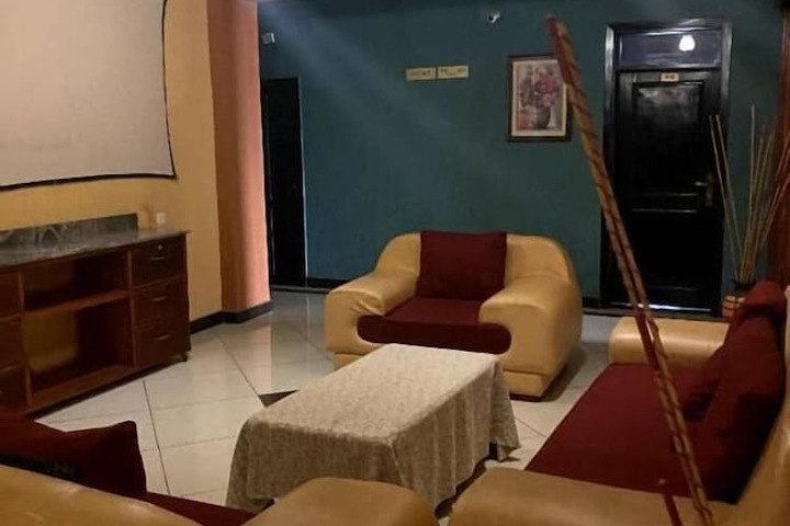 Room 22 of 28