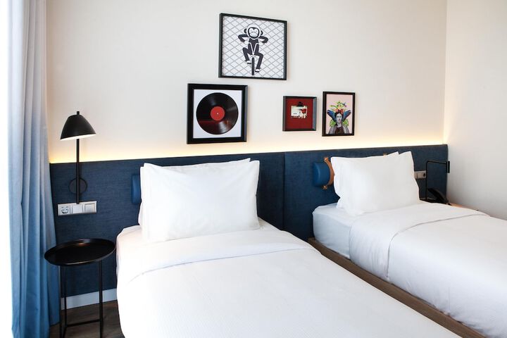 Room 22 of 59