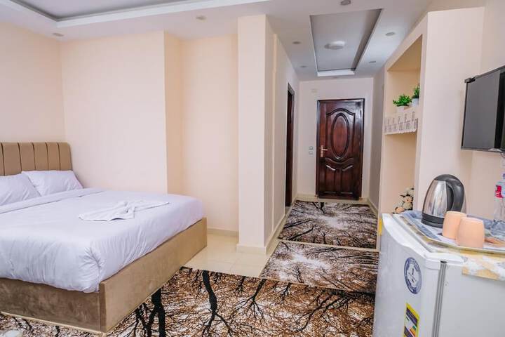 Room 15 of 35