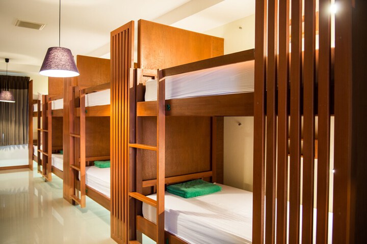 Room 10 of 21
