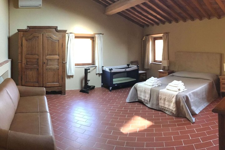 Room 2 of 39