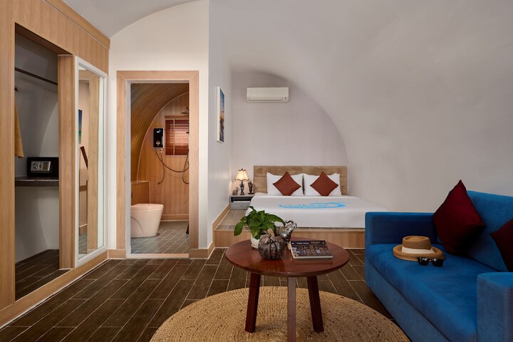 Room 5 of 109