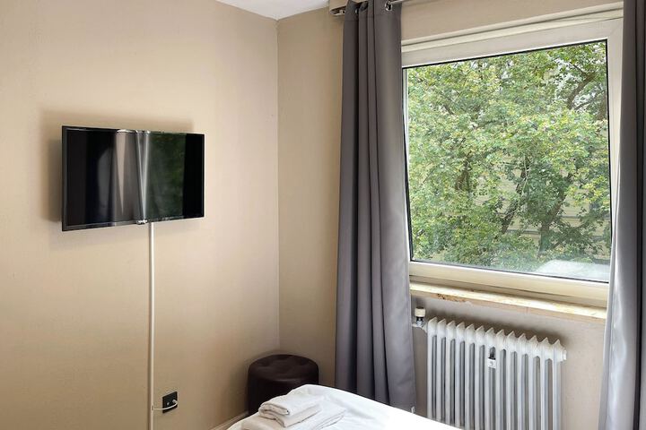 Room 46 of 93