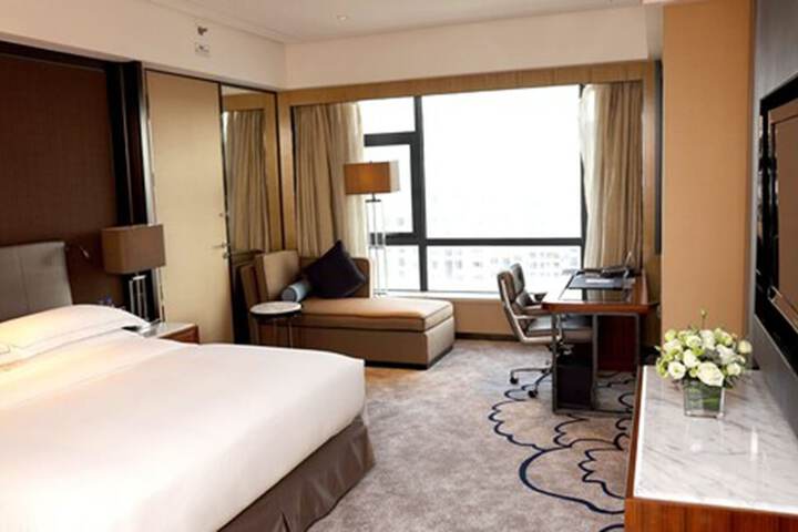 Room 10 of 97