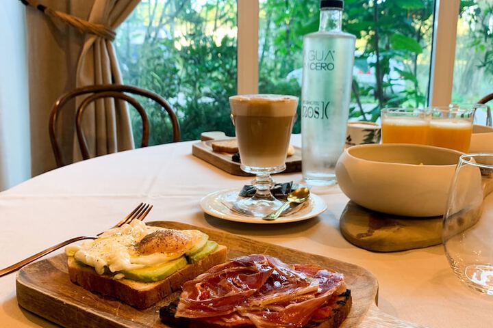 Breakfast/Coffee Service 29 of 37