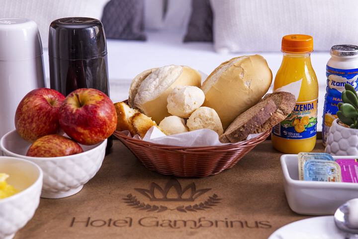 Breakfast/Coffee Service 86 of 126