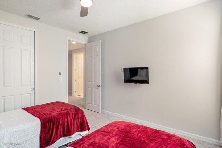 Room 11 of 55