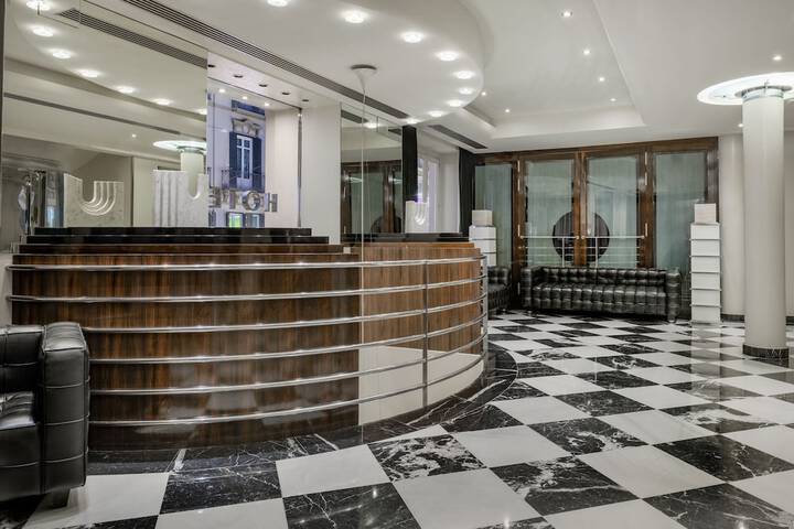 Hotel Lobby