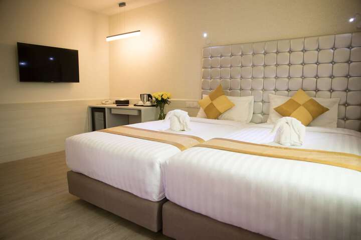 Room 14 of 34