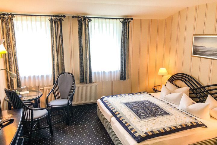 Room 5 of 41