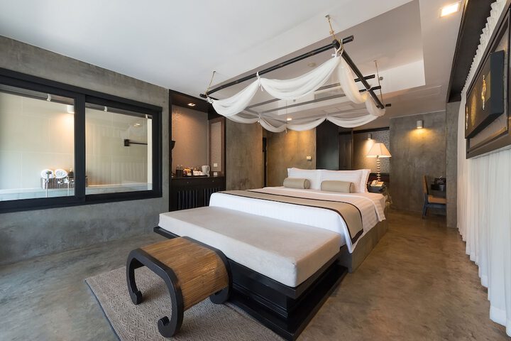 Room 6 of 71