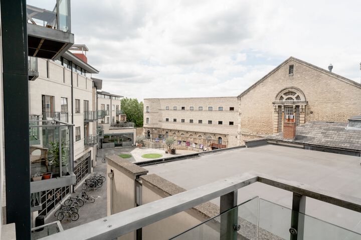 Hotel 8 of 9