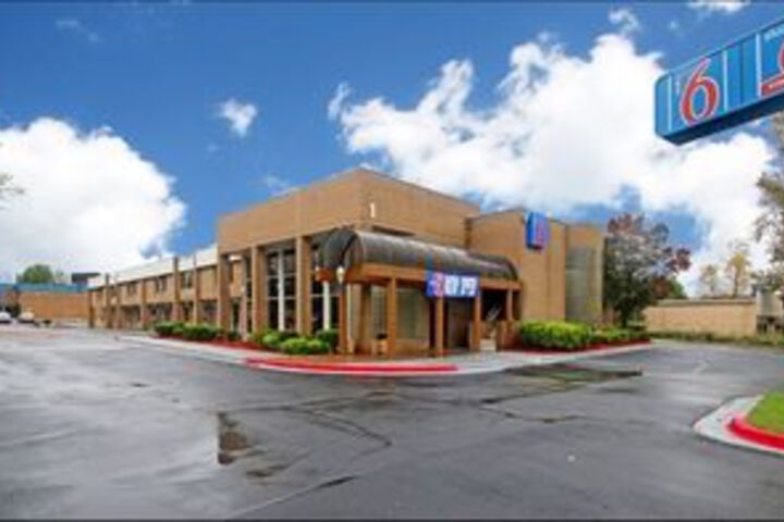 Studio 6 Charlotte- Nc