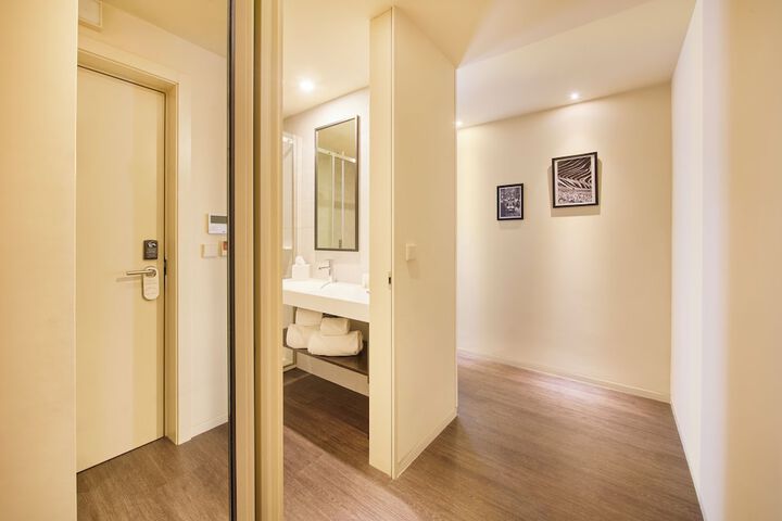 Room 12 of 52