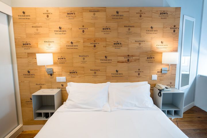 Room 17 of 79