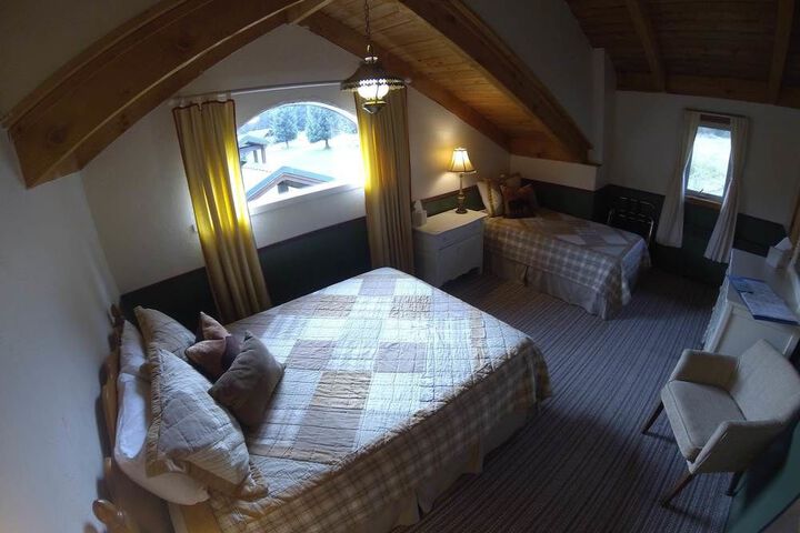 Room 5 of 15