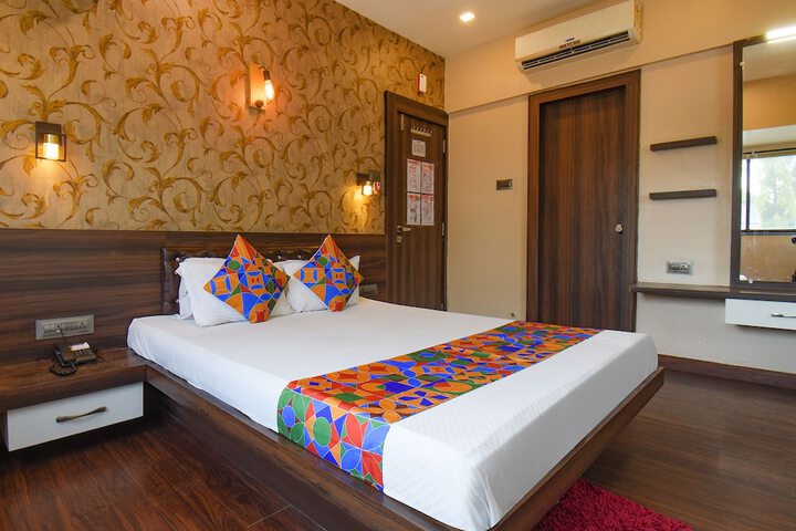 Room 14 of 26