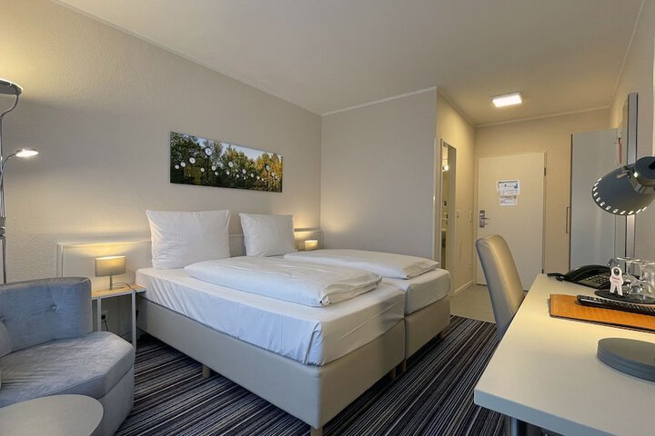 Room 50 of 89