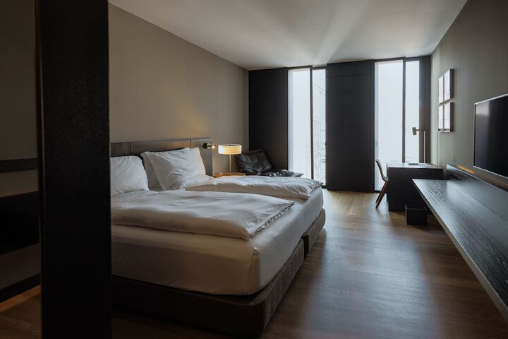 Room 44 of 128