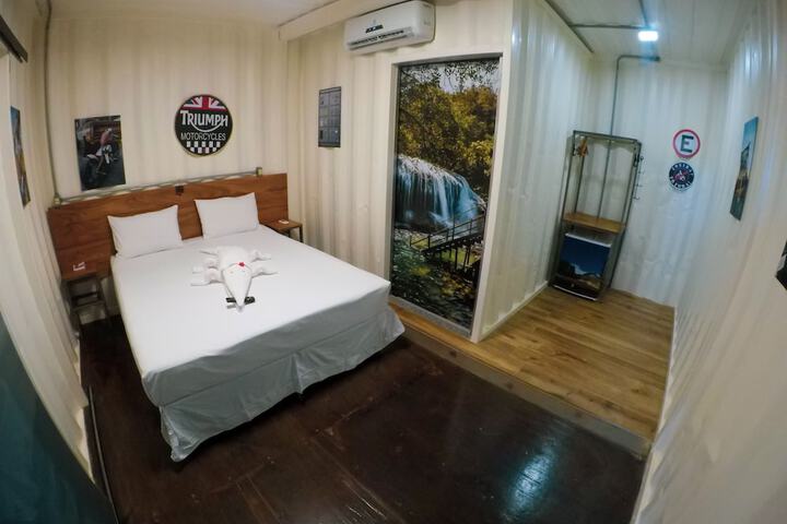 Room 5 of 43