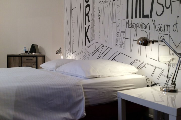 Room 37 of 61