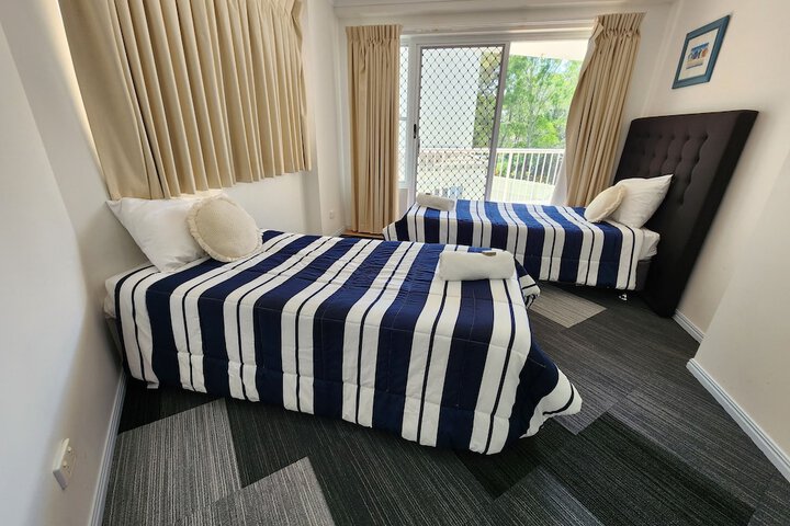 Room 27 of 161
