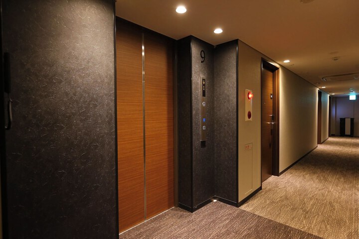 Ballroom/Hall 60 of 70
