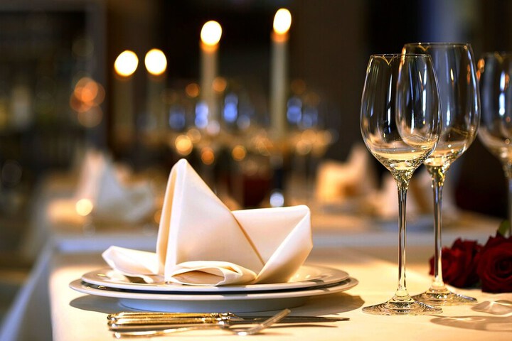 Dining 14 of 22