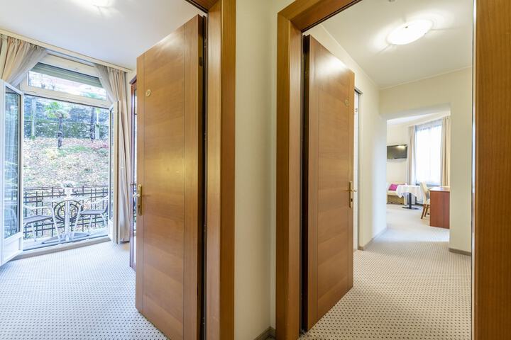 Room 14 of 52