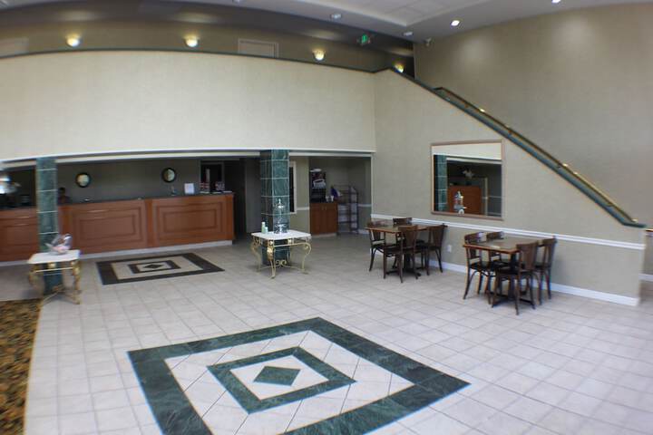Guest Lobby