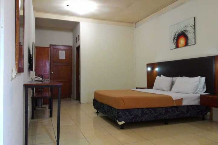 Room 6 of 23