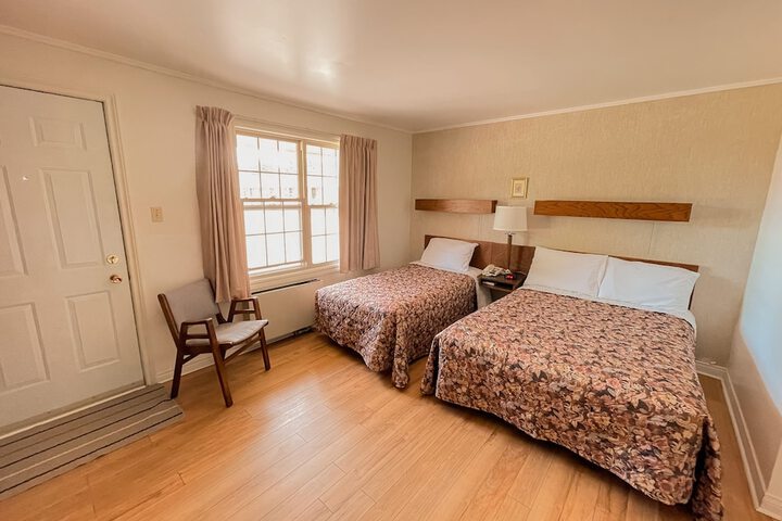 Room 8 of 31