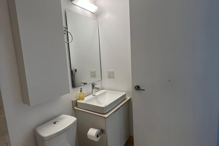Room 80 of 90