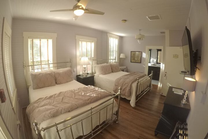 Room 10 of 53