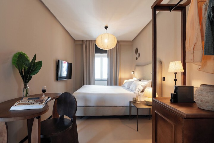 Room 34 of 50