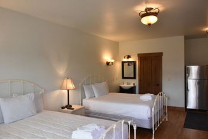 Room 10 of 34