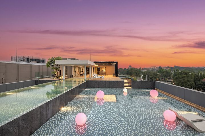 Pool 68 of 72