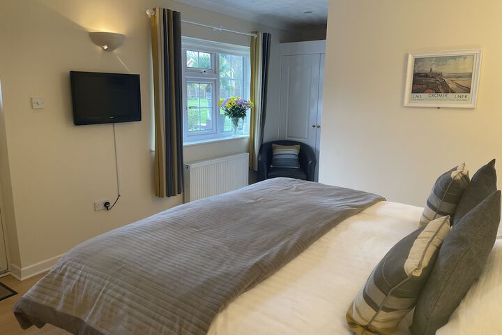 Room 3 of 10