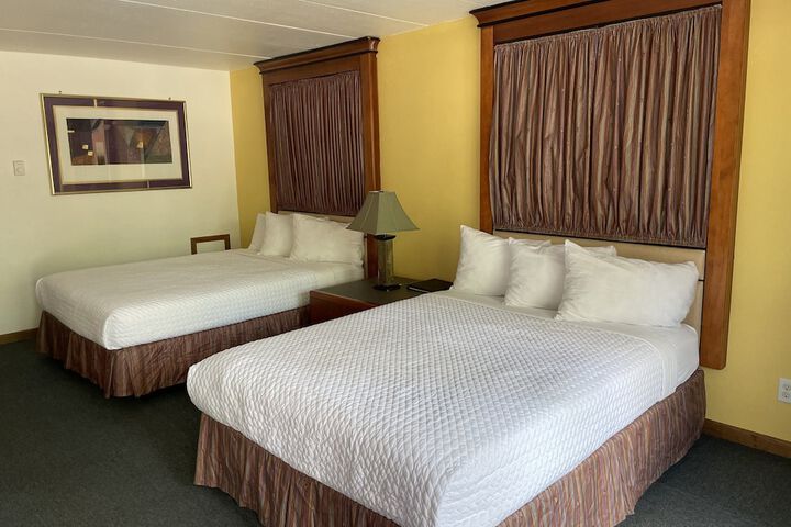 Room 6 of 34