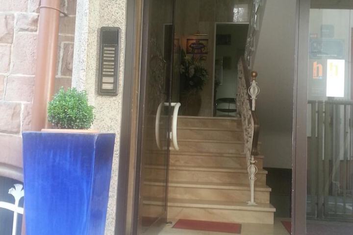 Hotel 9 of 25