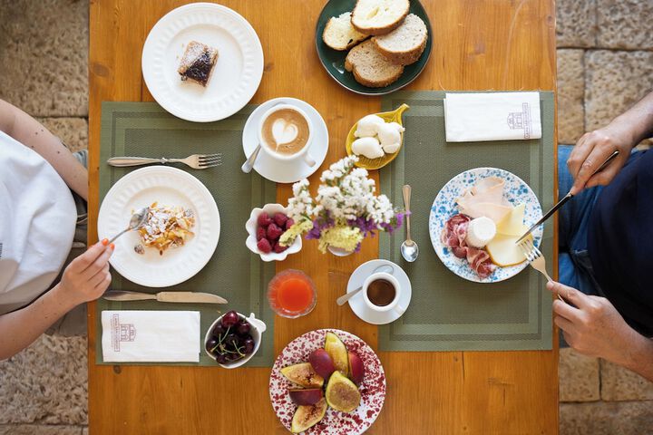 Breakfast/Coffee Service 59 of 83