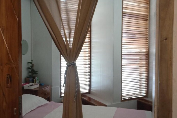 Room 19 of 42