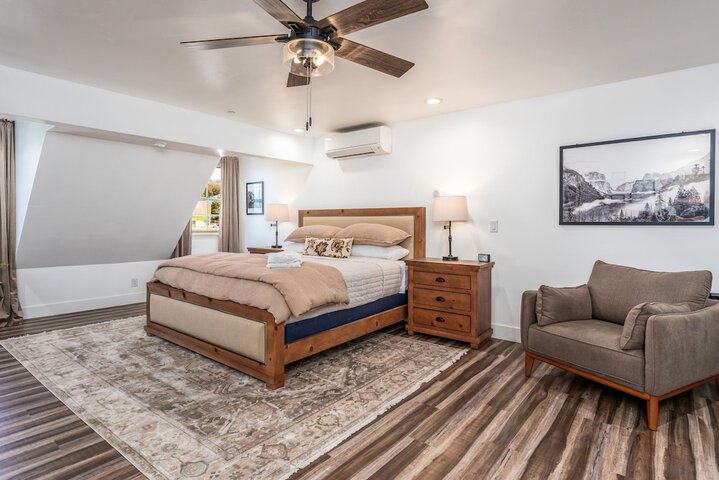 Room 14 of 25