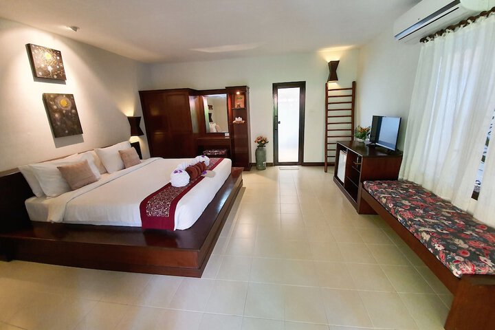 Room 20 of 166