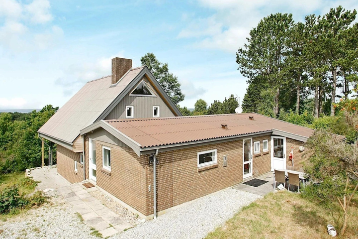 Pleasant Holiday Home in Ebeltoft With Private Whirlpool